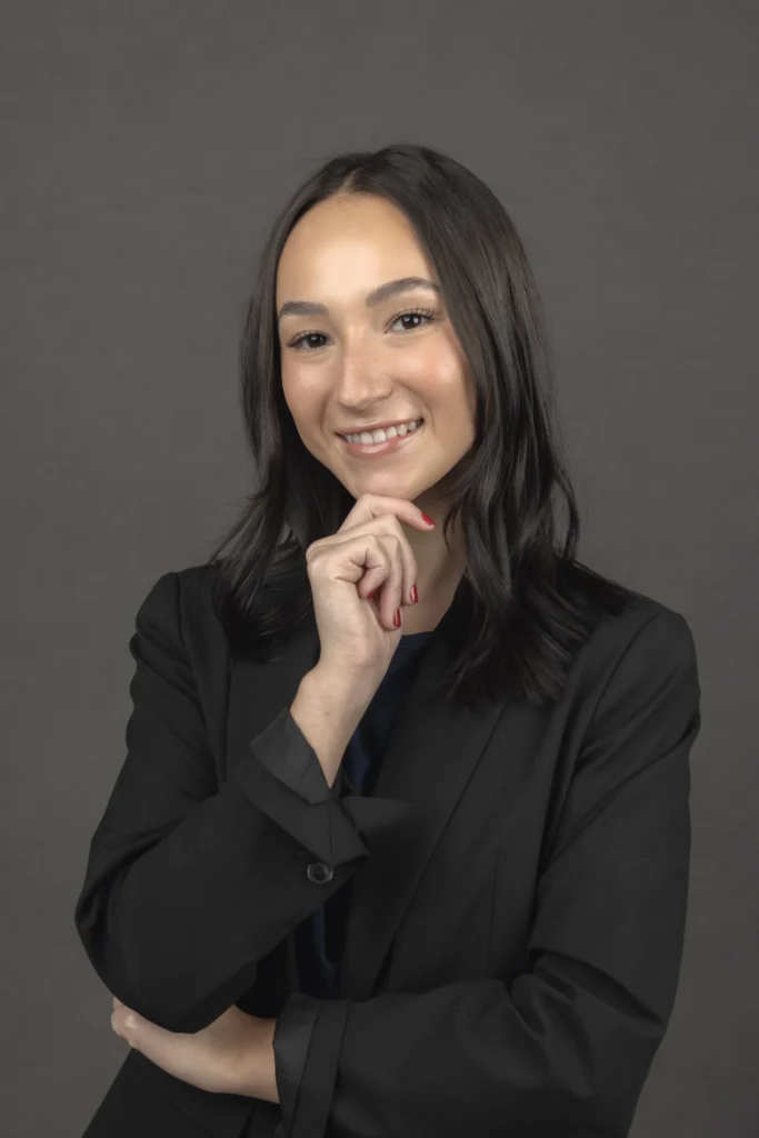 Professional corporate headshot of a woman in Portland by Artem Denisov